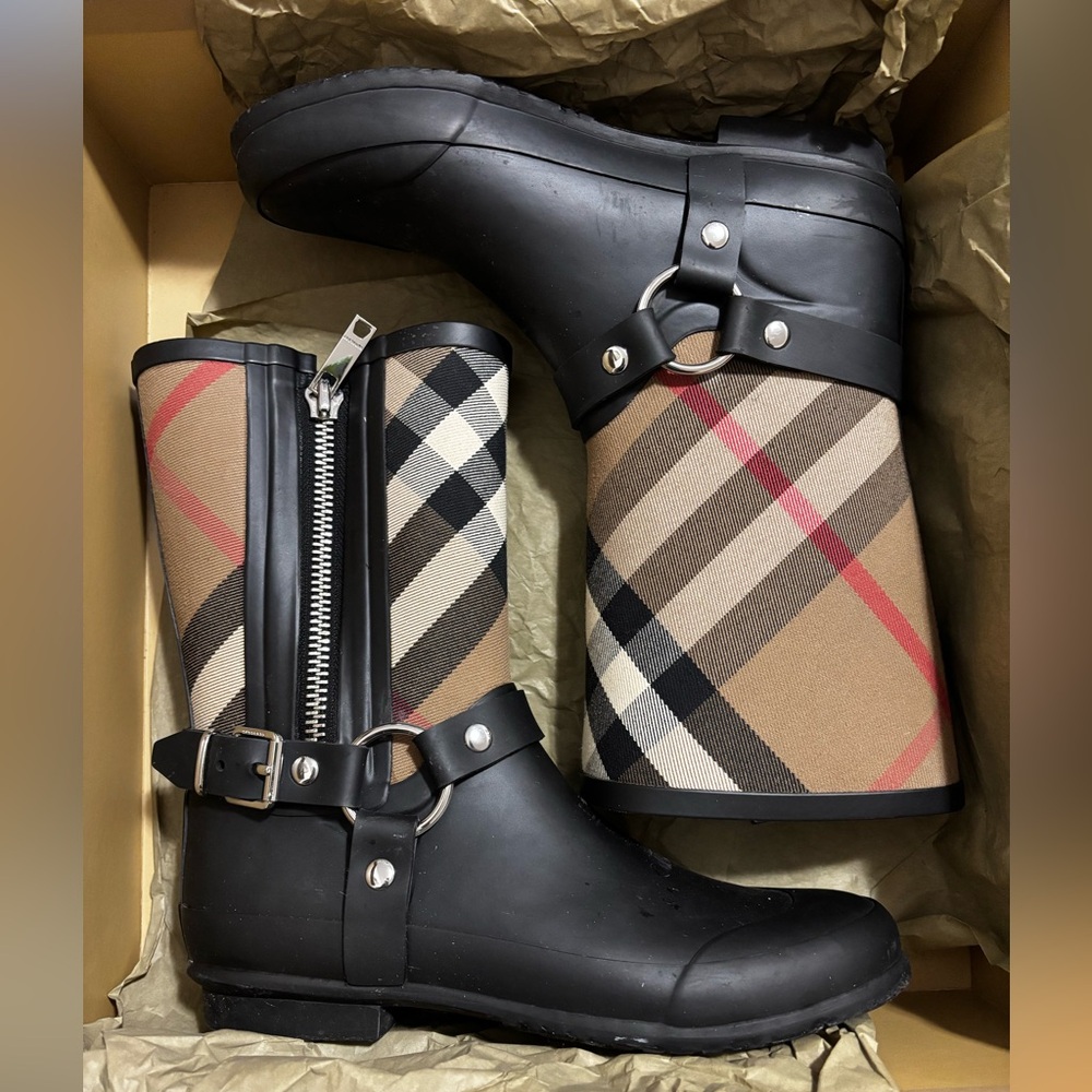 Burberry Rainboots